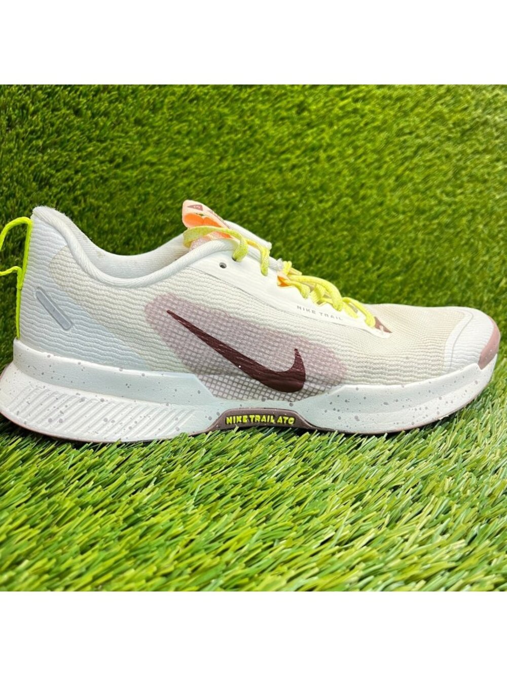 Nike Juniper Trail 3 Womens Size 7.5 White Brown Athletic Running Shoes Sneakers